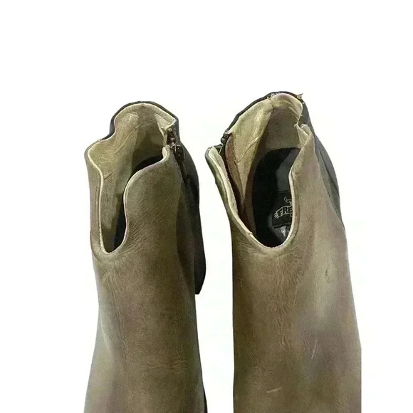 New Other- Freebird Darius Gray Distressed Leather heeled booties Size 11 - Picture 5 of 12